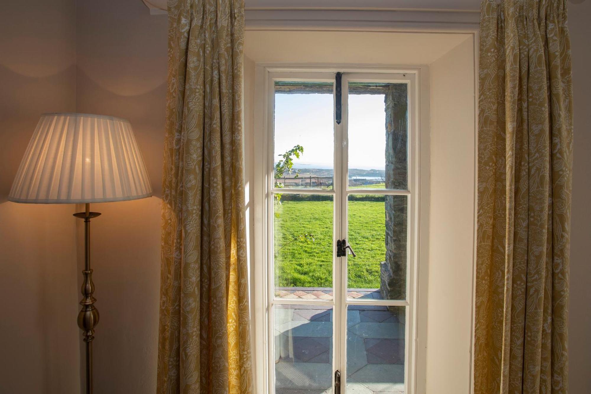 Plas Rhoscolyn Exterior photo